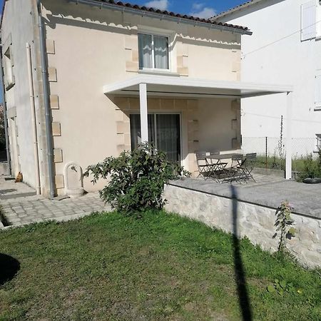 Maison Charmante A Saint-Georges-De-Didonne Avec Jardin Exterior foto